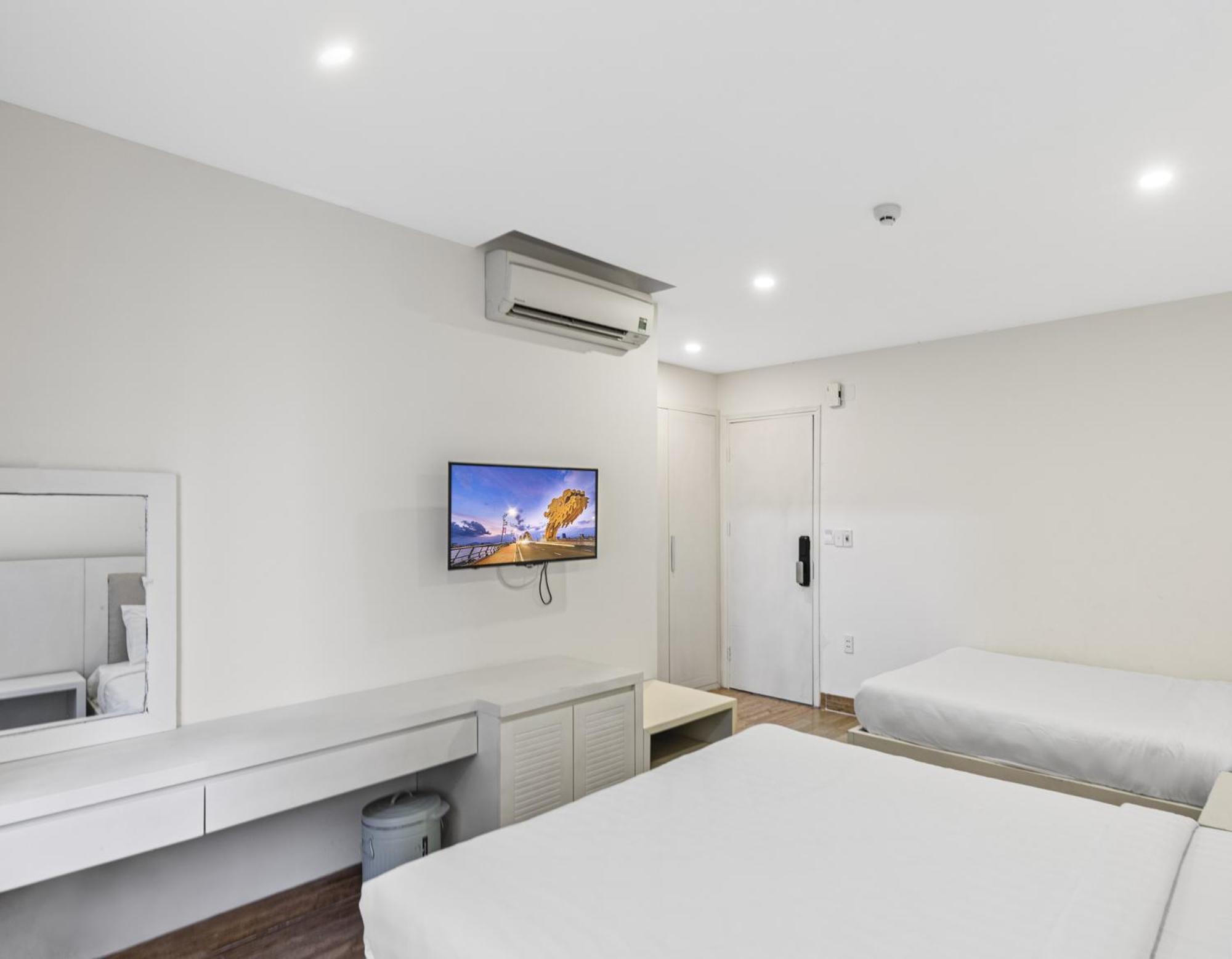 Alyssa Hotel Da Nang Zewnętrze zdjęcie