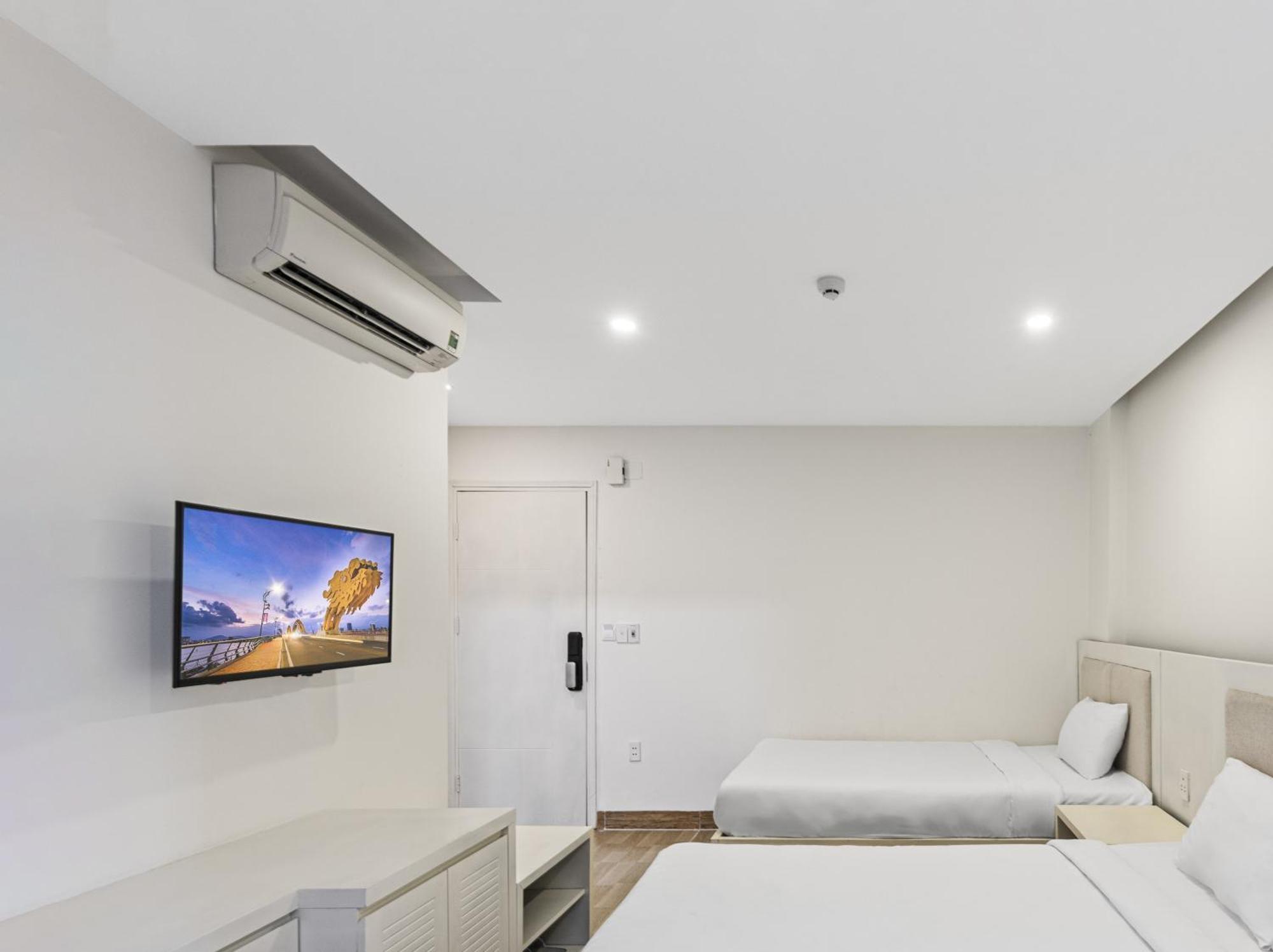 Alyssa Hotel Da Nang Zewnętrze zdjęcie
