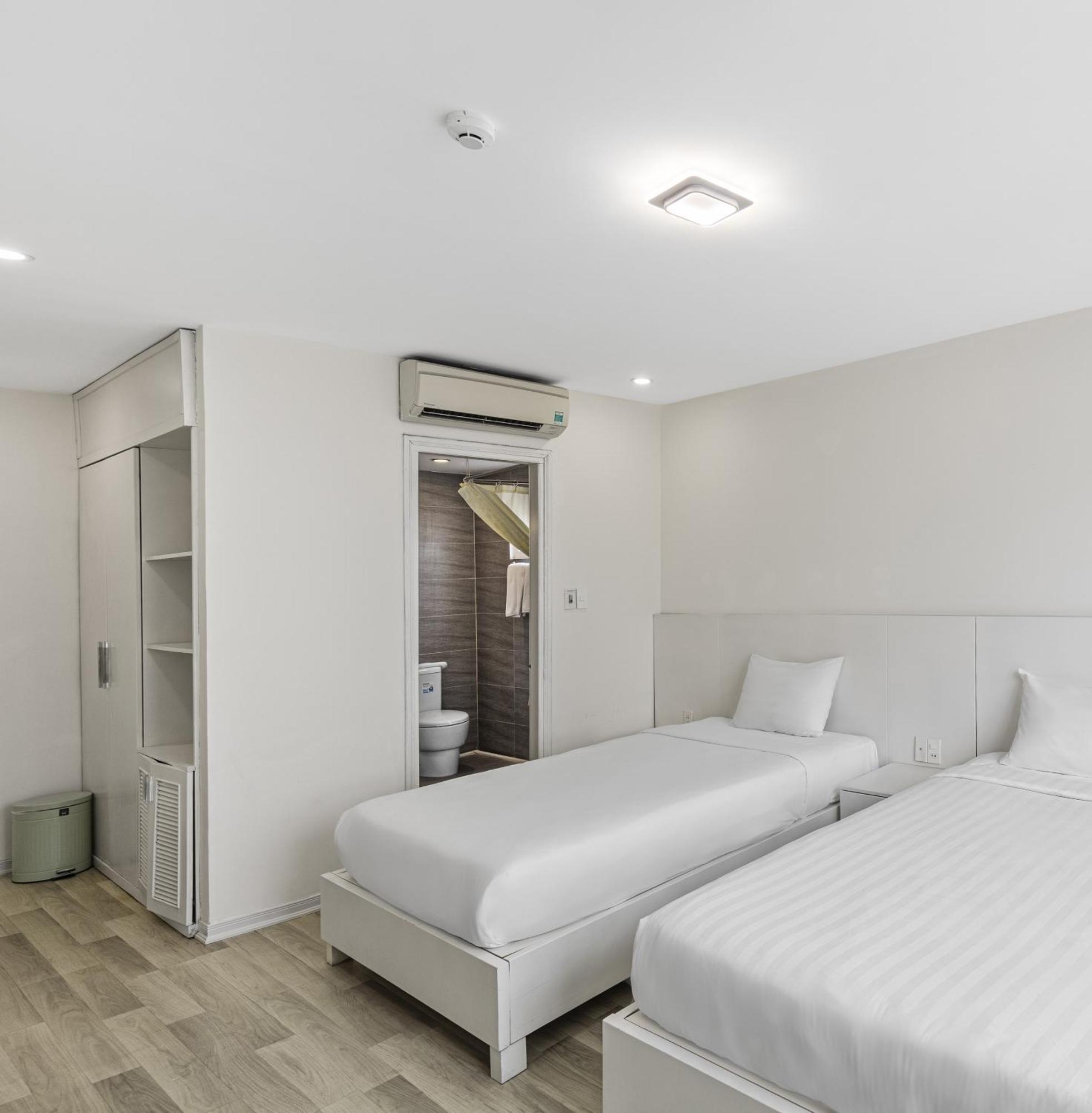 Alyssa Hotel Da Nang Zewnętrze zdjęcie